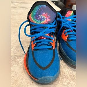 Big kids Kyrie Infinity Nike